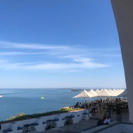 Breeze Beach House * Setubal