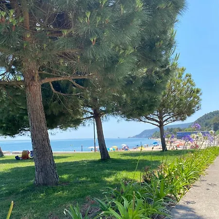 Apartment Breeze Beach House Setubal