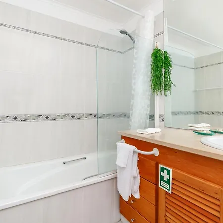 Breeze Beach House Apartment