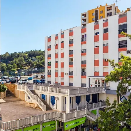 Breeze Beach House Apartment Setubal