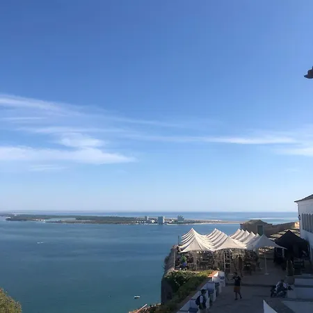 Breeze Beach House Setubal