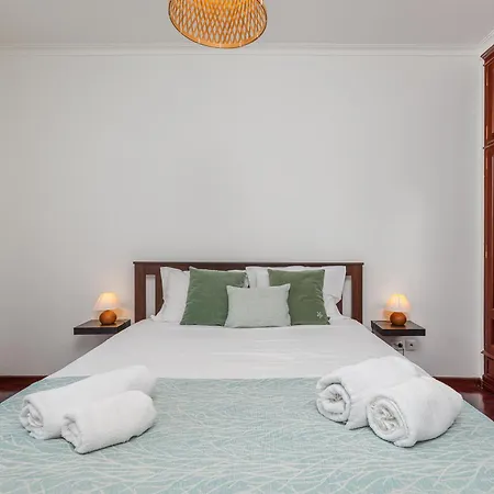 Breeze Beach House Apartment Setubal